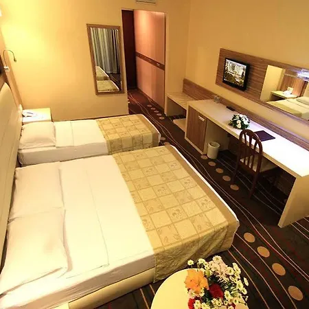 Hotel Vista Hill 4*